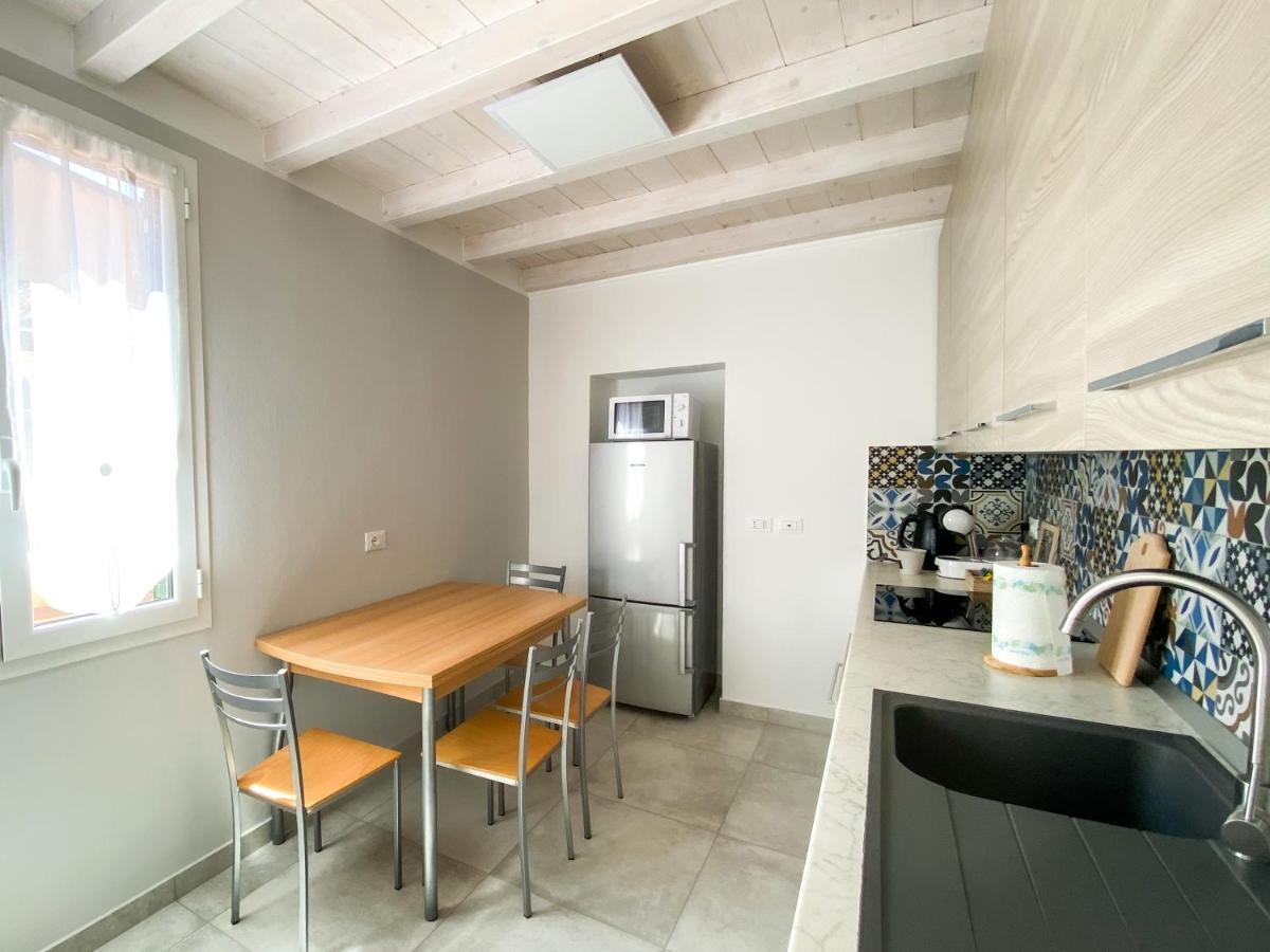La Casetta - Appartamento Centro Storico Albenga Exterior photo